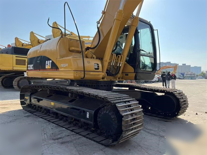 CATERPILLAR 320CL - Lintekskavaator: pilt 4 CATERPILLAR 320CL - Lintekskavaator: pilt 4