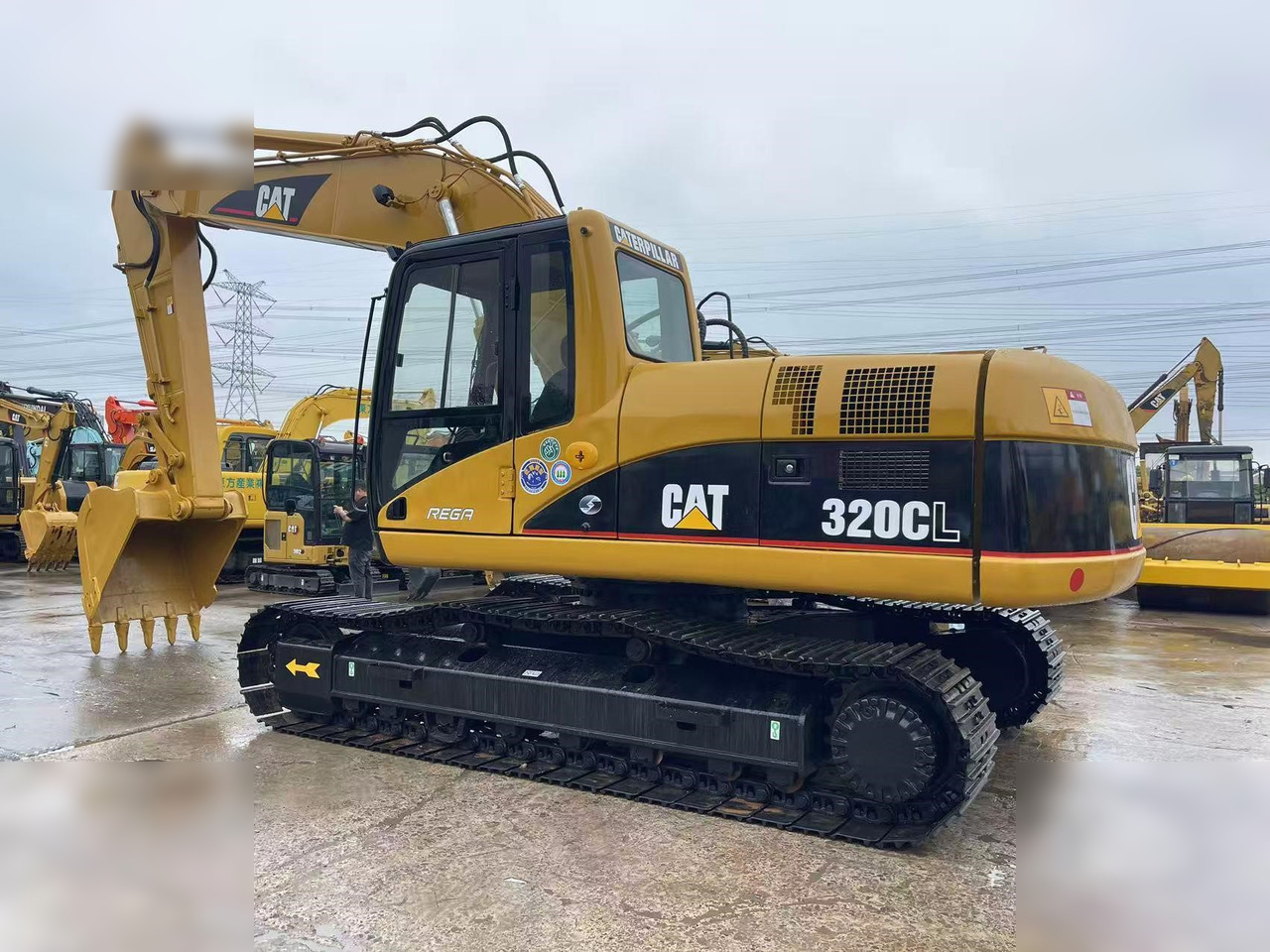 CATERPILLAR 320CL - Lintekskavaator: pilt 3 CATERPILLAR 320CL - Lintekskavaator: pilt 3