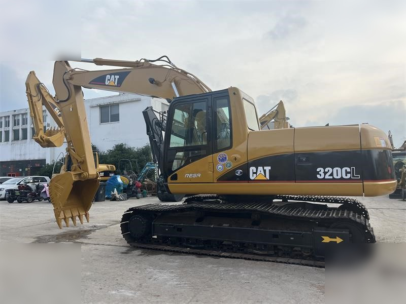 CATERPILLAR 320CL - Lintekskavaator: pilt 1 CATERPILLAR 320CL - Lintekskavaator: pilt 1