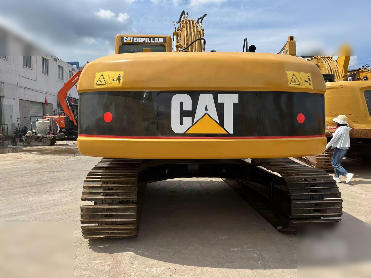 CATERPILLAR 320CL - Lintekskavaator: pilt 2 CATERPILLAR 320CL - Lintekskavaator: pilt 2