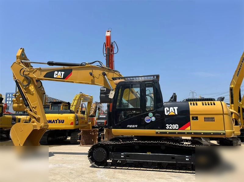 CATERPILLAR 320D - Lintekskavaator: pilt 1 CATERPILLAR 320D - Lintekskavaator: pilt 1