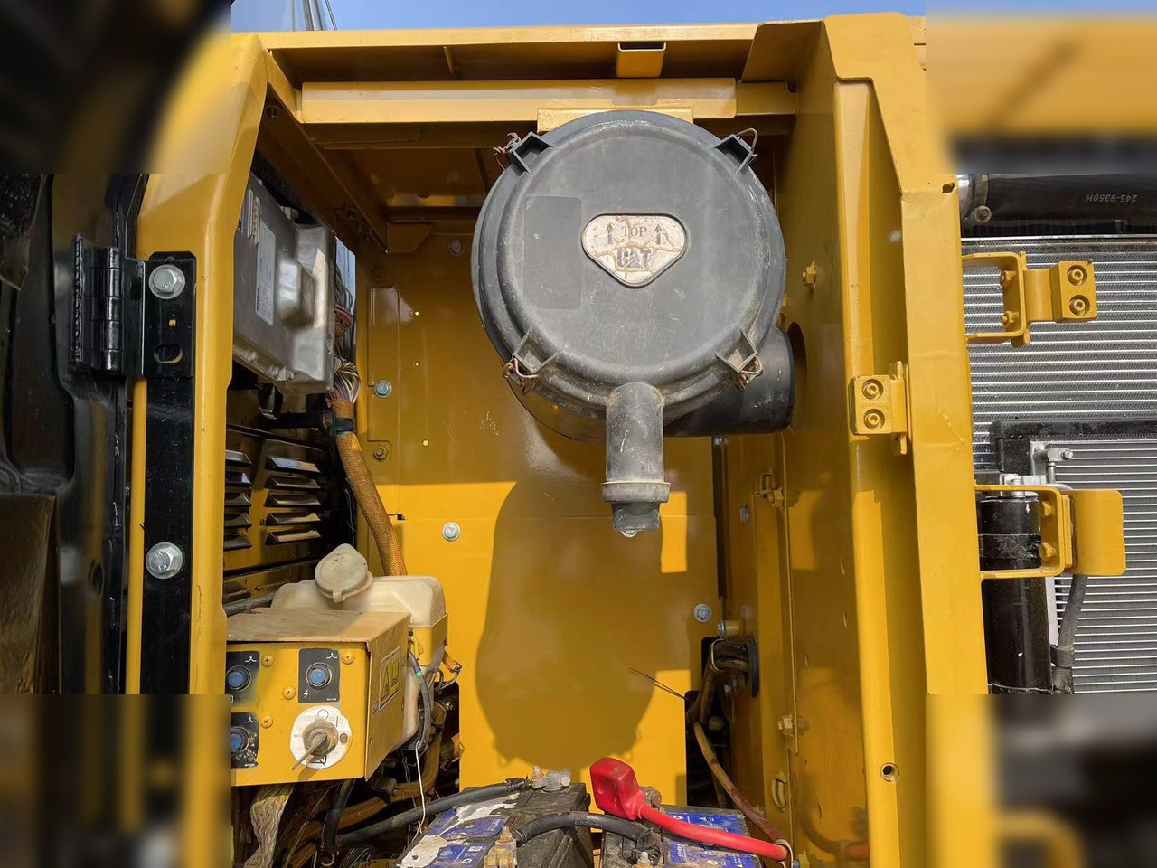 CATERPILLAR 320D - Lintekskavaator: pilt 5 CATERPILLAR 320D - Lintekskavaator: pilt 5