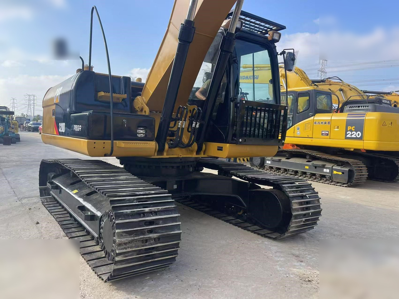 CATERPILLAR 320D - Lintekskavaator: pilt 3 CATERPILLAR 320D - Lintekskavaator: pilt 3