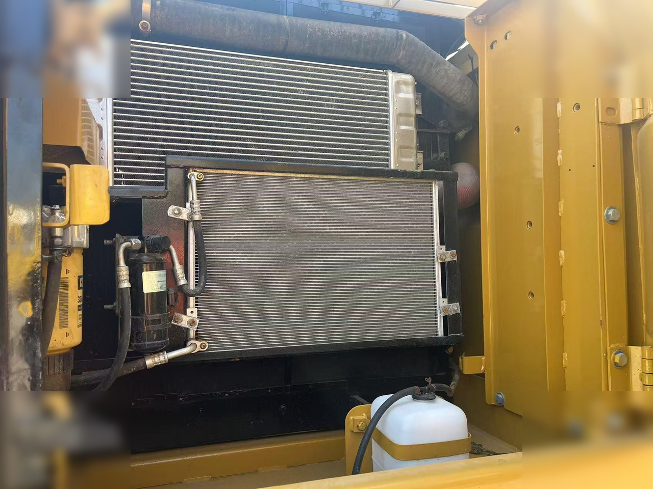 CATERPILLAR 320D - Lintekskavaator: pilt 5 CATERPILLAR 320D - Lintekskavaator: pilt 5