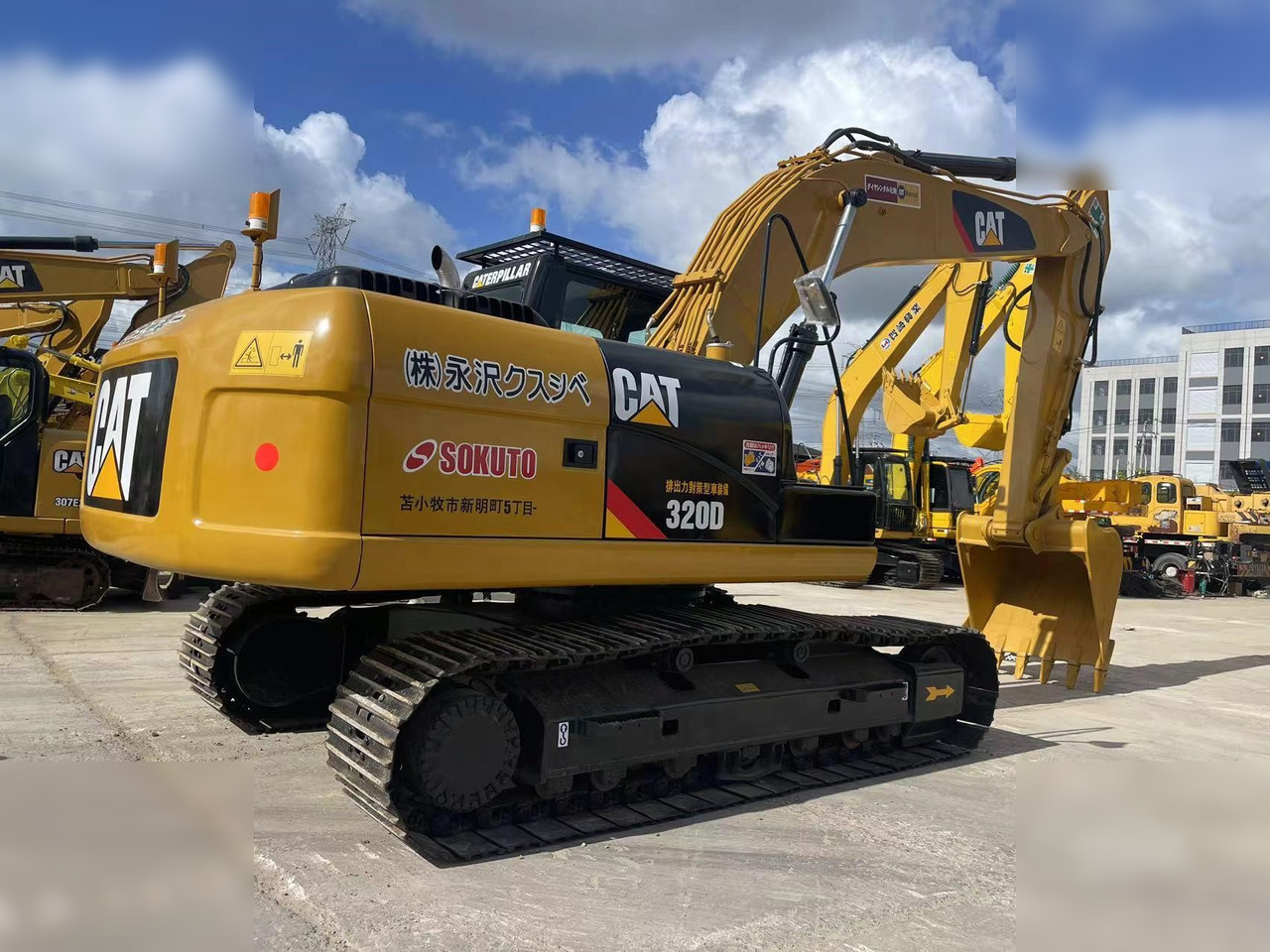 CATERPILLAR 320D - Lintekskavaator: pilt 2 CATERPILLAR 320D - Lintekskavaator: pilt 2
