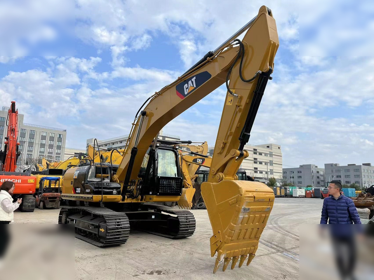 CATERPILLAR 320D - Lintekskavaator: pilt 3 CATERPILLAR 320D - Lintekskavaator: pilt 3