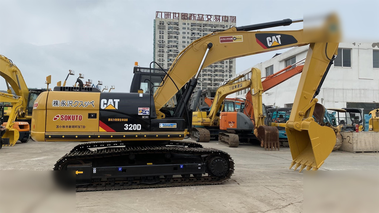CATERPILLAR 320D - Lintekskavaator: pilt 2 CATERPILLAR 320D - Lintekskavaator: pilt 2
