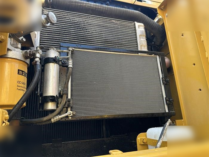 Lintekskavaator CATERPILLAR 320D: pilt 11