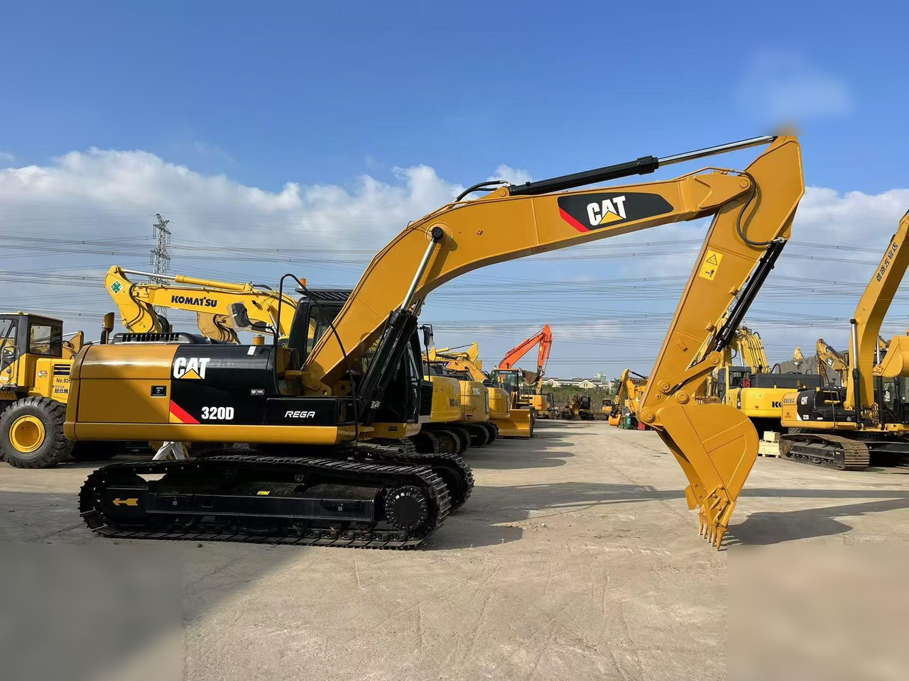 CATERPILLAR 320D - Lintekskavaator: pilt 1 CATERPILLAR 320D - Lintekskavaator: pilt 1