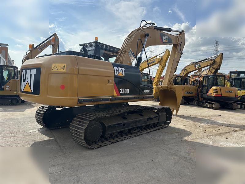 CATERPILLAR 320D - Lintekskavaator: pilt 4 CATERPILLAR 320D - Lintekskavaator: pilt 4