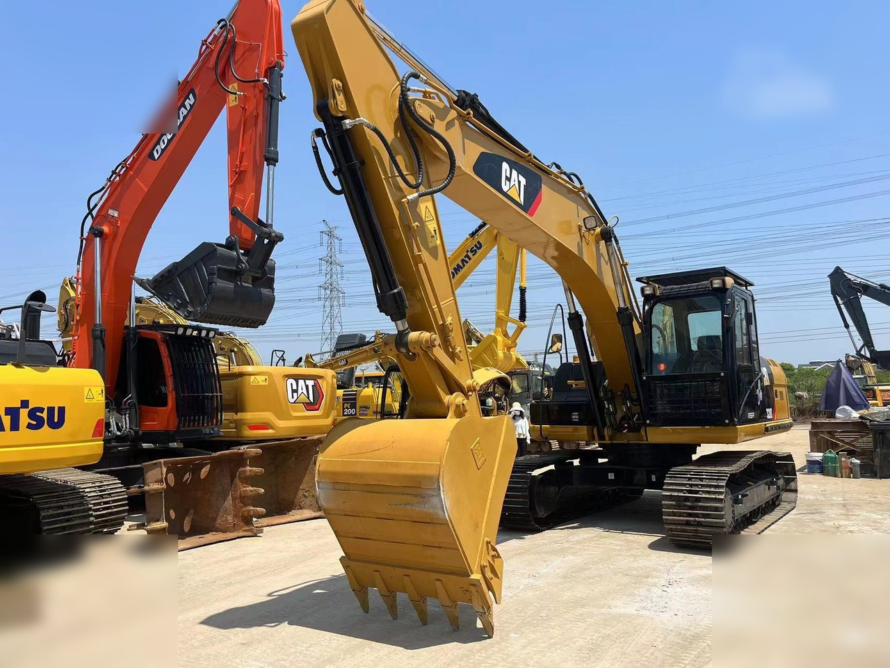 CATERPILLAR 320D - Lintekskavaator: pilt 3 CATERPILLAR 320D - Lintekskavaator: pilt 3