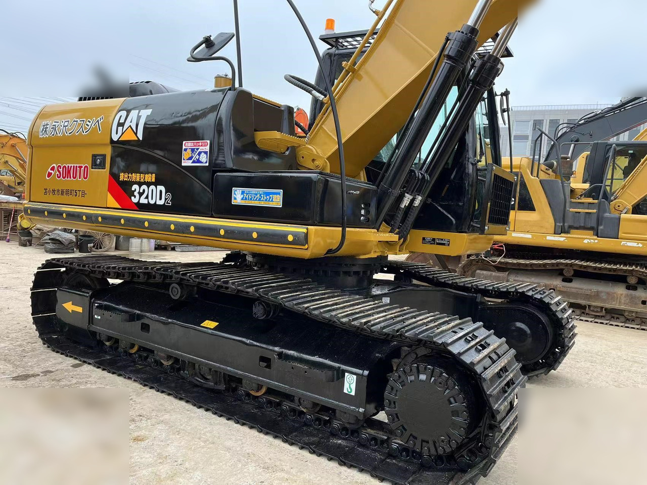 CATERPILLAR 320D2 - Lintekskavaator: pilt 5 CATERPILLAR 320D2 - Lintekskavaator: pilt 5