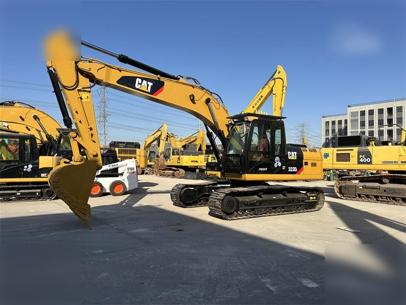 CATERPILLAR 323D - Lintekskavaator: pilt 2 CATERPILLAR 323D - Lintekskavaator: pilt 2