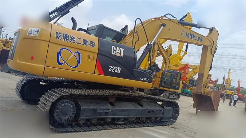 CATERPILLAR 323D - Lintekskavaator: pilt 1 CATERPILLAR 323D - Lintekskavaator: pilt 1