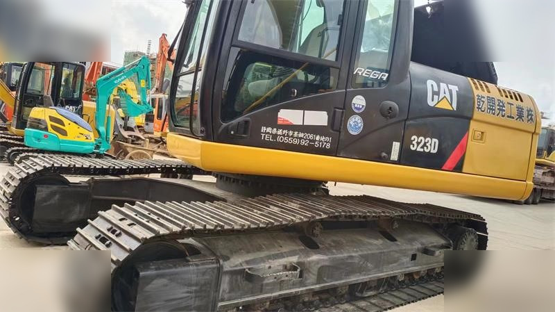 CATERPILLAR 323D - Lintekskavaator: pilt 4 CATERPILLAR 323D - Lintekskavaator: pilt 4