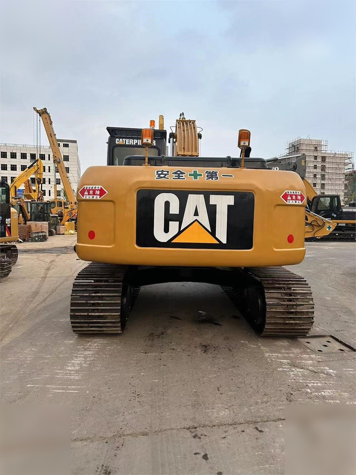 CATERPILLAR 323DL - Lintekskavaator: pilt 2 CATERPILLAR 323DL - Lintekskavaator: pilt 2
