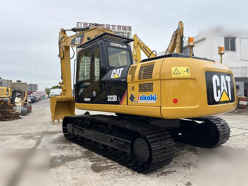 CATERPILLAR 323DL - Lintekskavaator: pilt 5 CATERPILLAR 323DL - Lintekskavaator: pilt 5