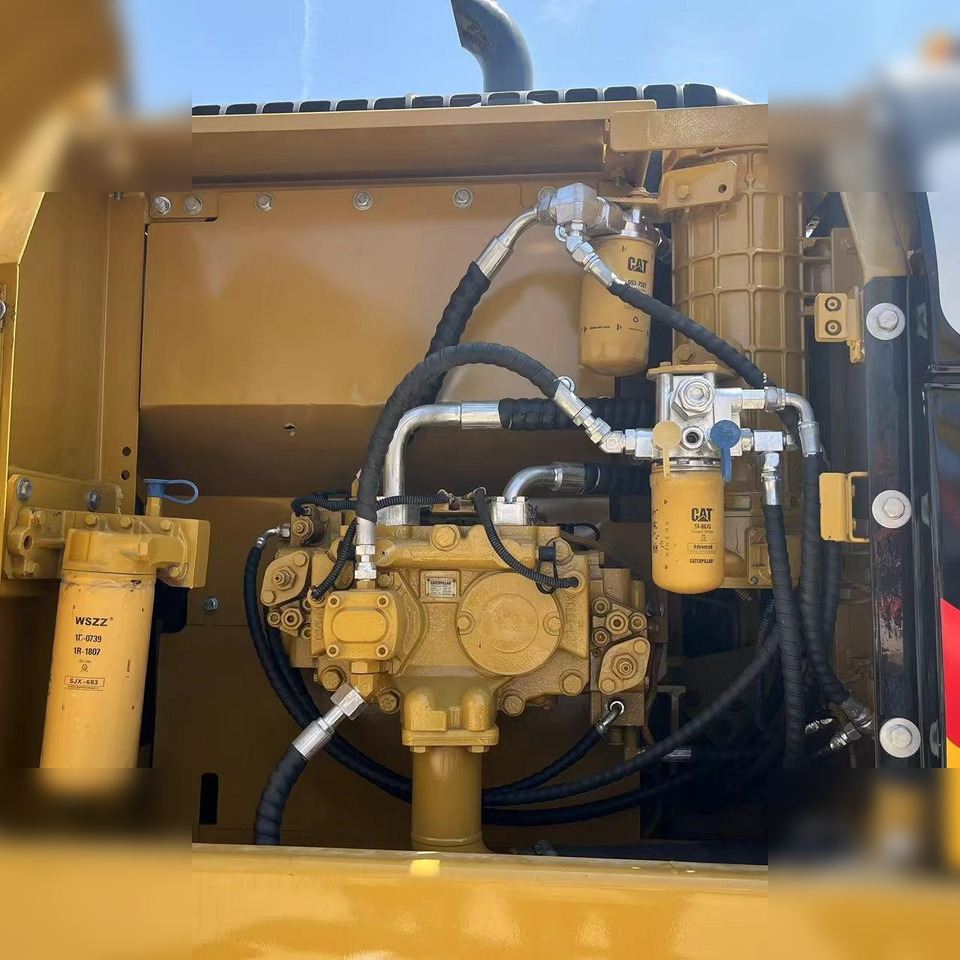 CATERPILLAR 323DL - Lintekskavaator: pilt 5 CATERPILLAR 323DL - Lintekskavaator: pilt 5