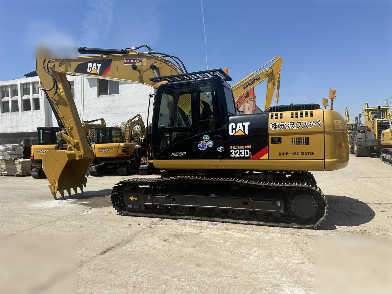 CATERPILLAR 323DL - Lintekskavaator: pilt 1 CATERPILLAR 323DL - Lintekskavaator: pilt 1