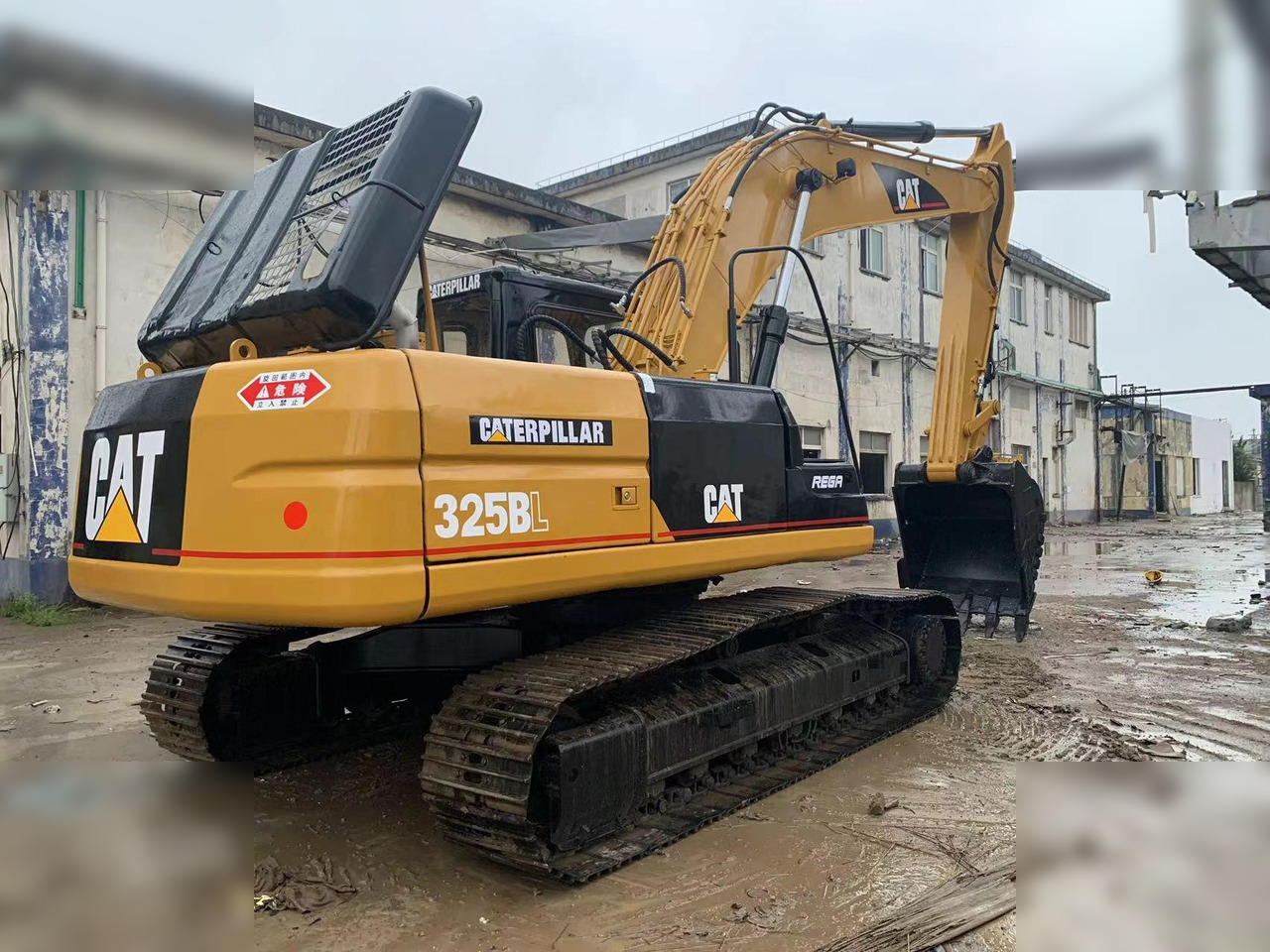 CATERPILLAR 325BL - Lintekskavaator: pilt 5 CATERPILLAR 325BL - Lintekskavaator: pilt 5