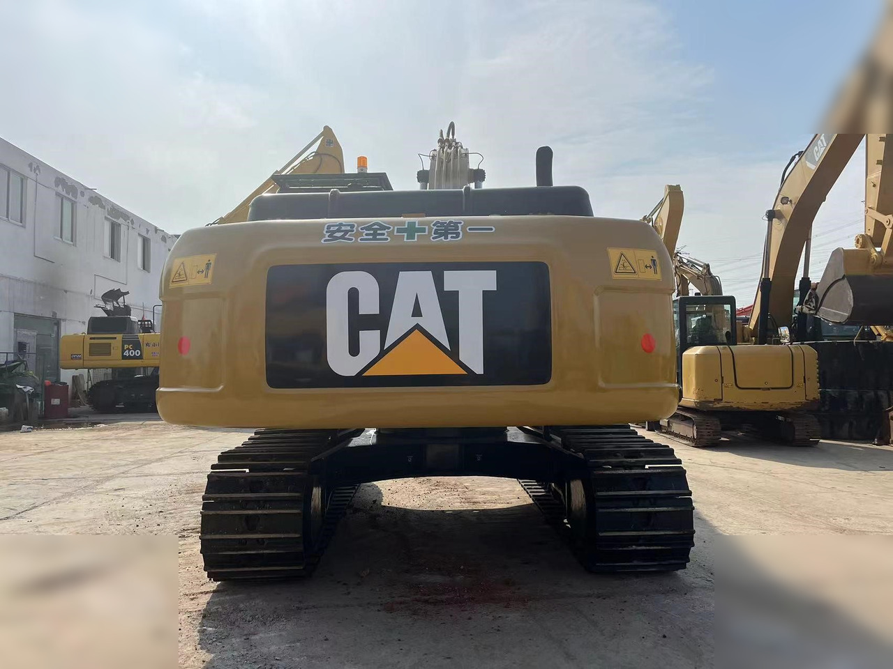 CATERPILLAR 325DL - Lintekskavaator: pilt 4 CATERPILLAR 325DL - Lintekskavaator: pilt 4