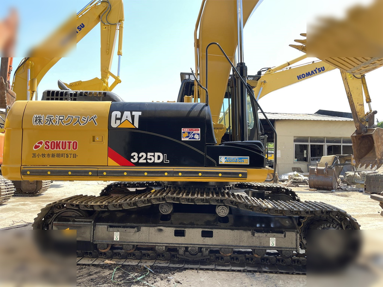 CATERPILLAR 325DL - Lintekskavaator: pilt 2 CATERPILLAR 325DL - Lintekskavaator: pilt 2
