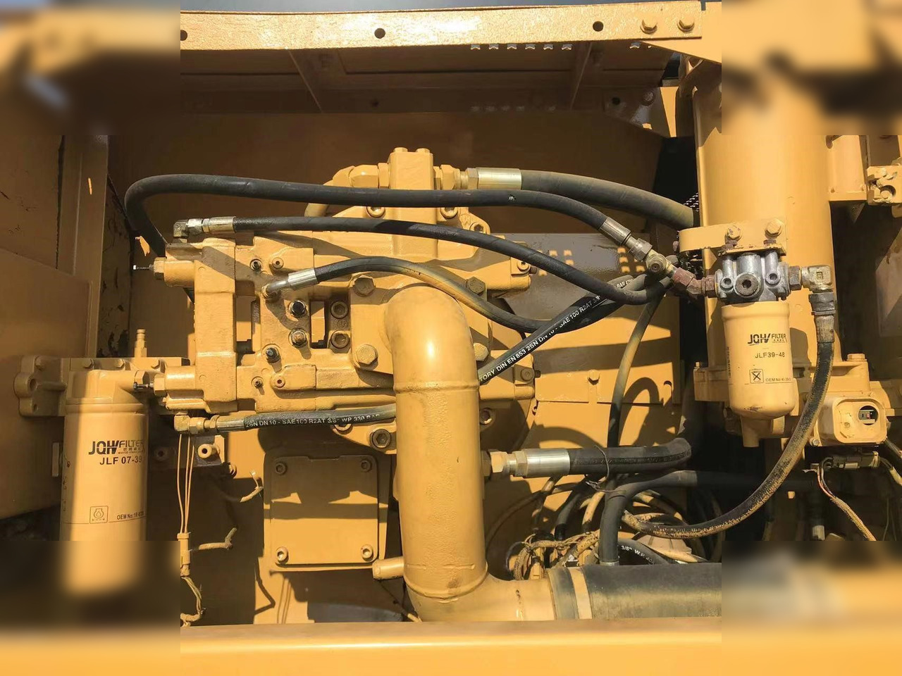 CATERPILLAR 330BL - Lintekskavaator: pilt 5 CATERPILLAR 330BL - Lintekskavaator: pilt 5