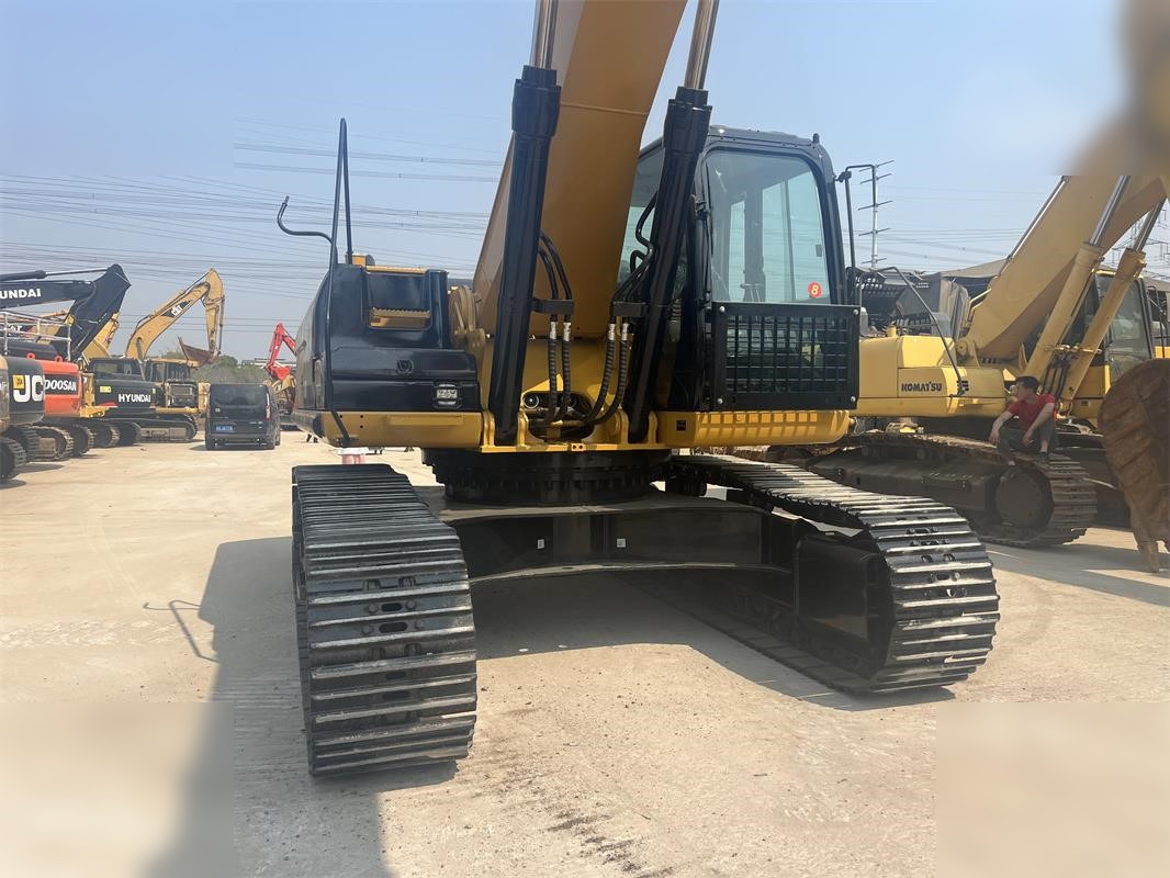 CATERPILLAR 330D - Lintekskavaator: pilt 4 CATERPILLAR 330D - Lintekskavaator: pilt 4