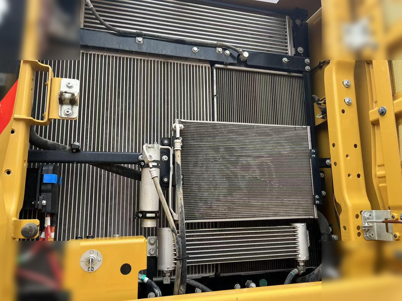CATERPILLAR 330GC - Lintekskavaator: pilt 5 CATERPILLAR 330GC - Lintekskavaator: pilt 5