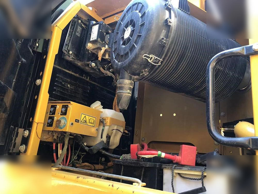 CATERPILLAR 340D2L - Lintekskavaator: pilt 4 CATERPILLAR 340D2L - Lintekskavaator: pilt 4