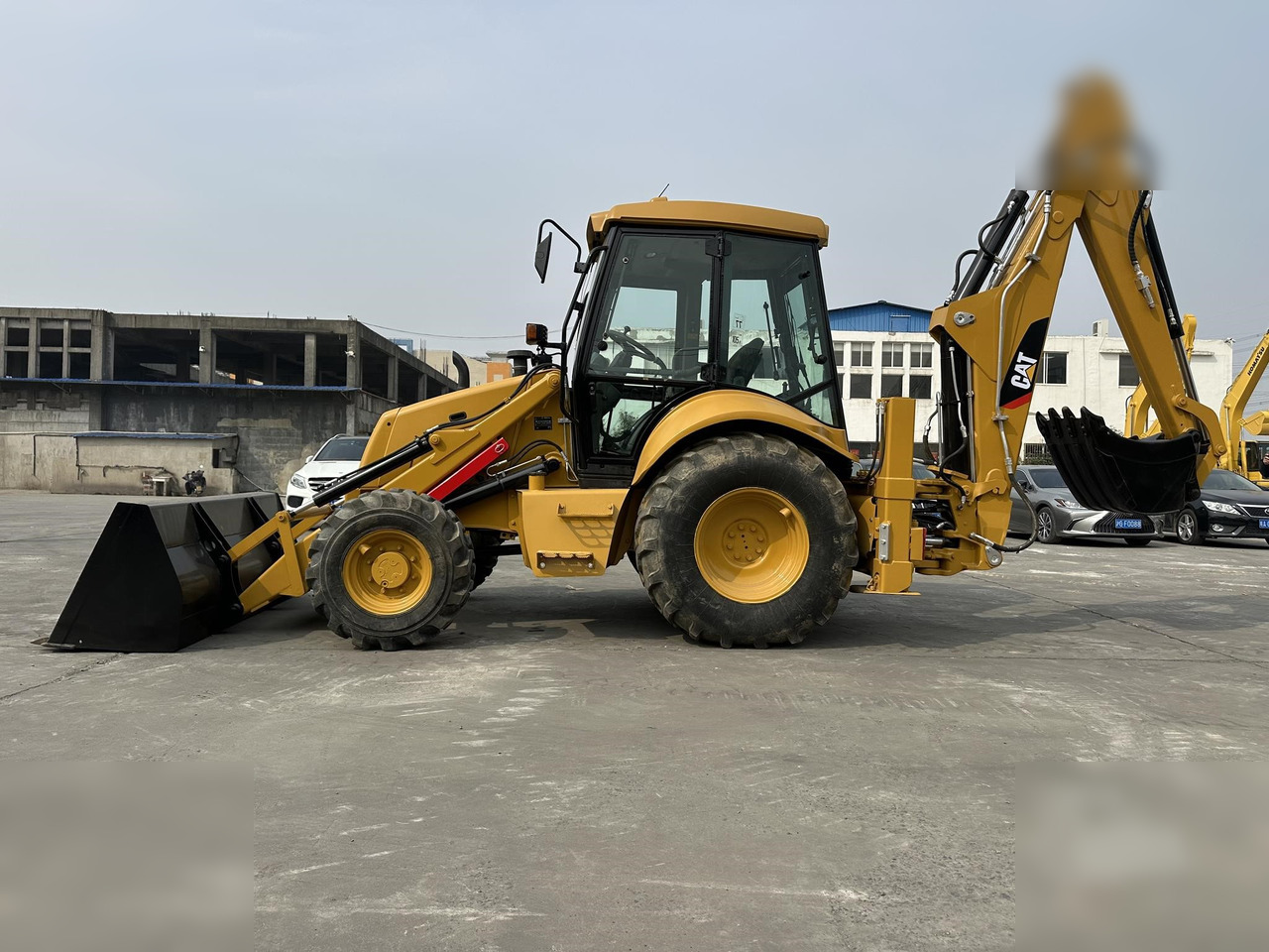 CATERPILLAR 420F - Ekskavaator-laadur: pilt 1 CATERPILLAR 420F - Ekskavaator-laadur: pilt 1