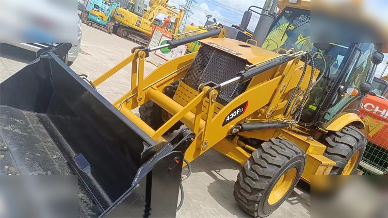 CATERPILLAR 430F - Ekskavaator-laadur: pilt 4 CATERPILLAR 430F - Ekskavaator-laadur: pilt 4