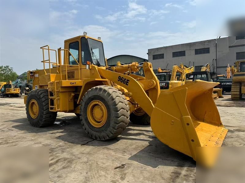 CATERPILLAR 966E - Rataslaadur: pilt 2 CATERPILLAR 966E - Rataslaadur: pilt 2