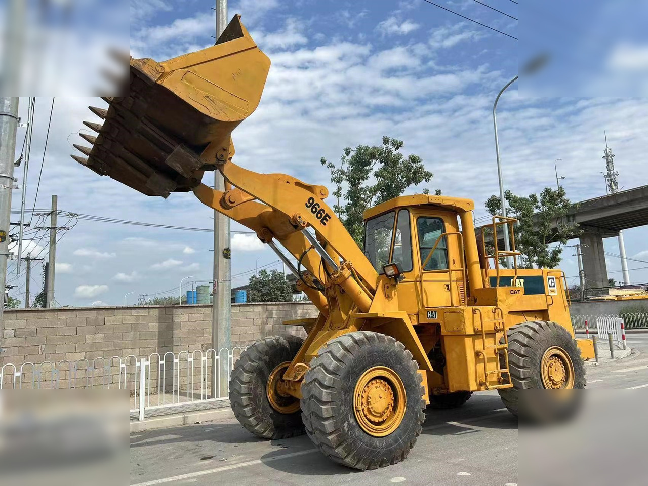CATERPILLAR 966E - Rataslaadur: pilt 3 CATERPILLAR 966E - Rataslaadur: pilt 3