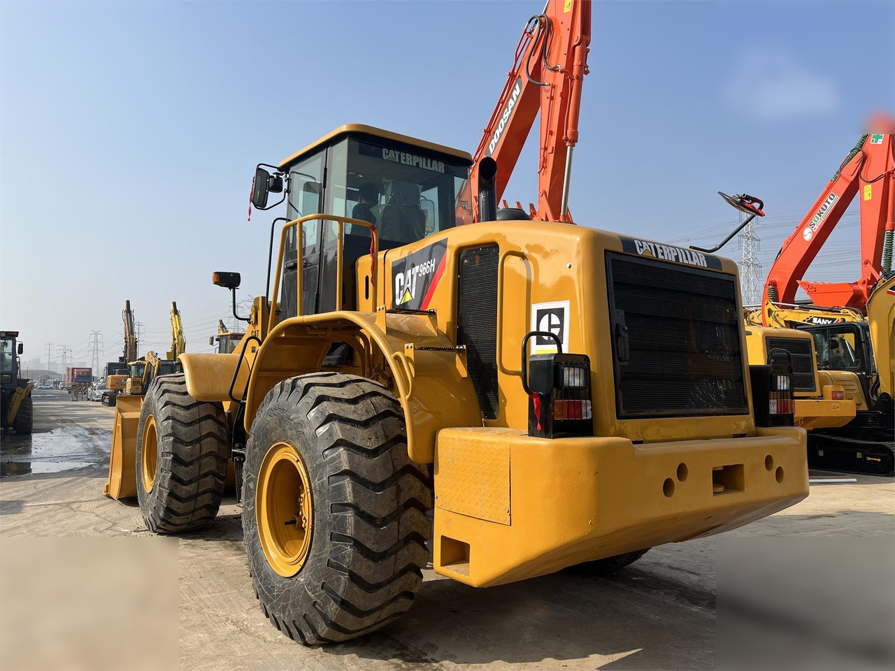 CATERPILLAR 966H - Rataslaadur: pilt 2 CATERPILLAR 966H - Rataslaadur: pilt 2