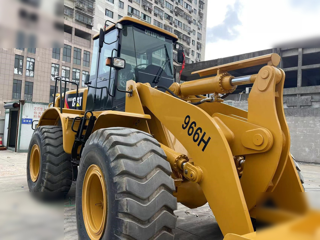 CATERPILLAR 966H - Rataslaadur: pilt 4 CATERPILLAR 966H - Rataslaadur: pilt 4