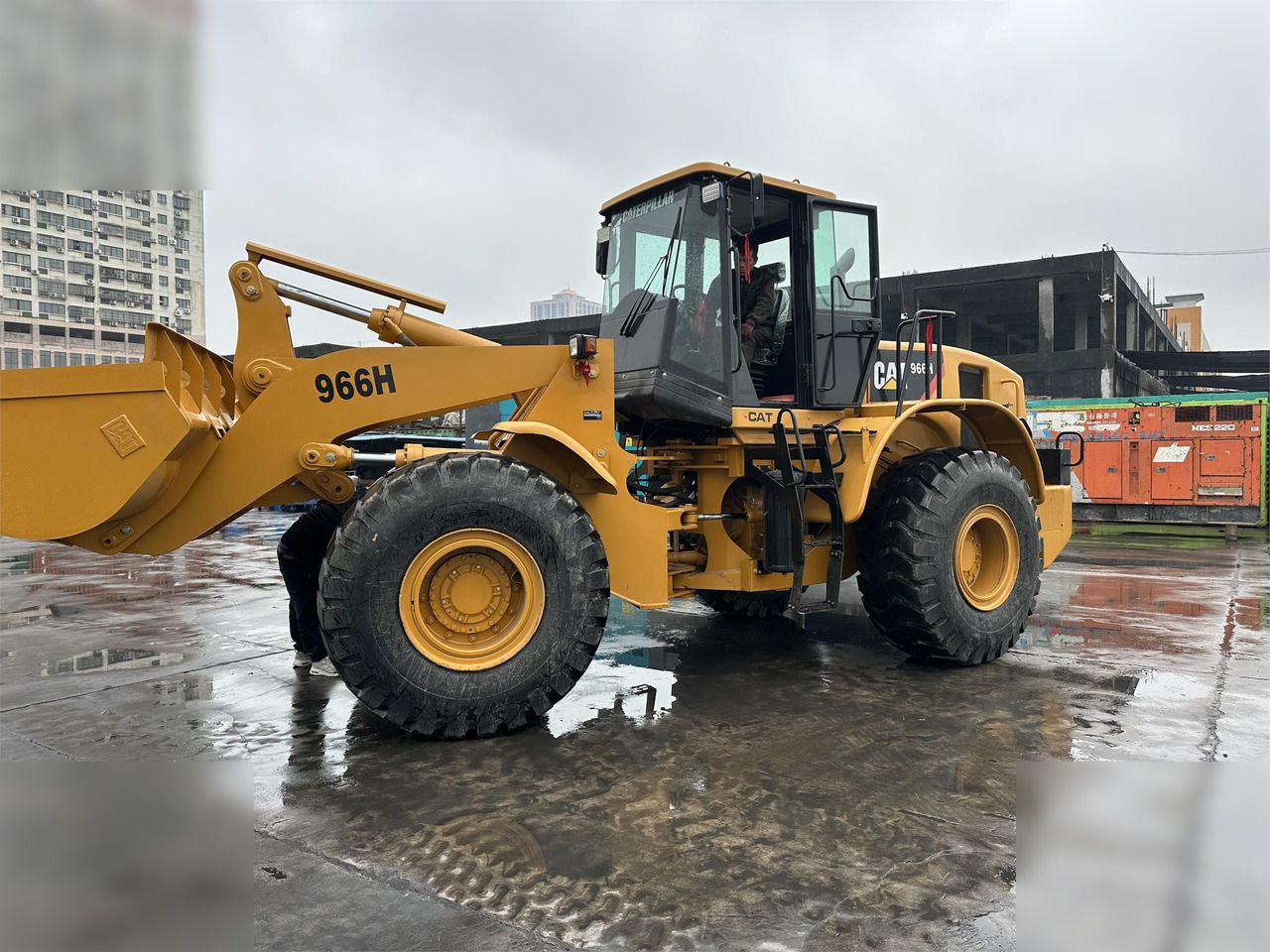 CATERPILLAR 966H - Rataslaadur: pilt 4 CATERPILLAR 966H - Rataslaadur: pilt 4