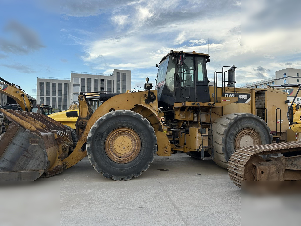 CATERPILLAR 986H - Rataslaadur: pilt 2 CATERPILLAR 986H - Rataslaadur: pilt 2