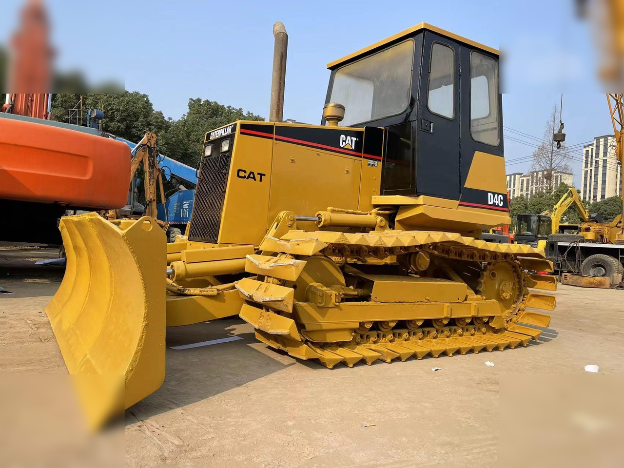 Buldooser CATERPILLAR D4C: pilt 7