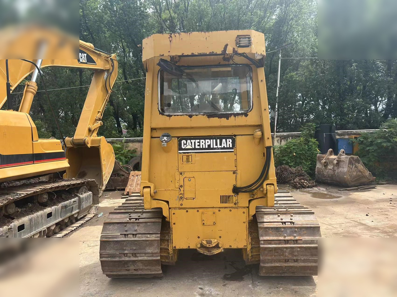 CATERPILLAR D5C - Buldooser: pilt 2 CATERPILLAR D5C - Buldooser: pilt 2