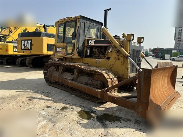 CATERPILLAR D6G - Buldooser: pilt 2 CATERPILLAR D6G - Buldooser: pilt 2