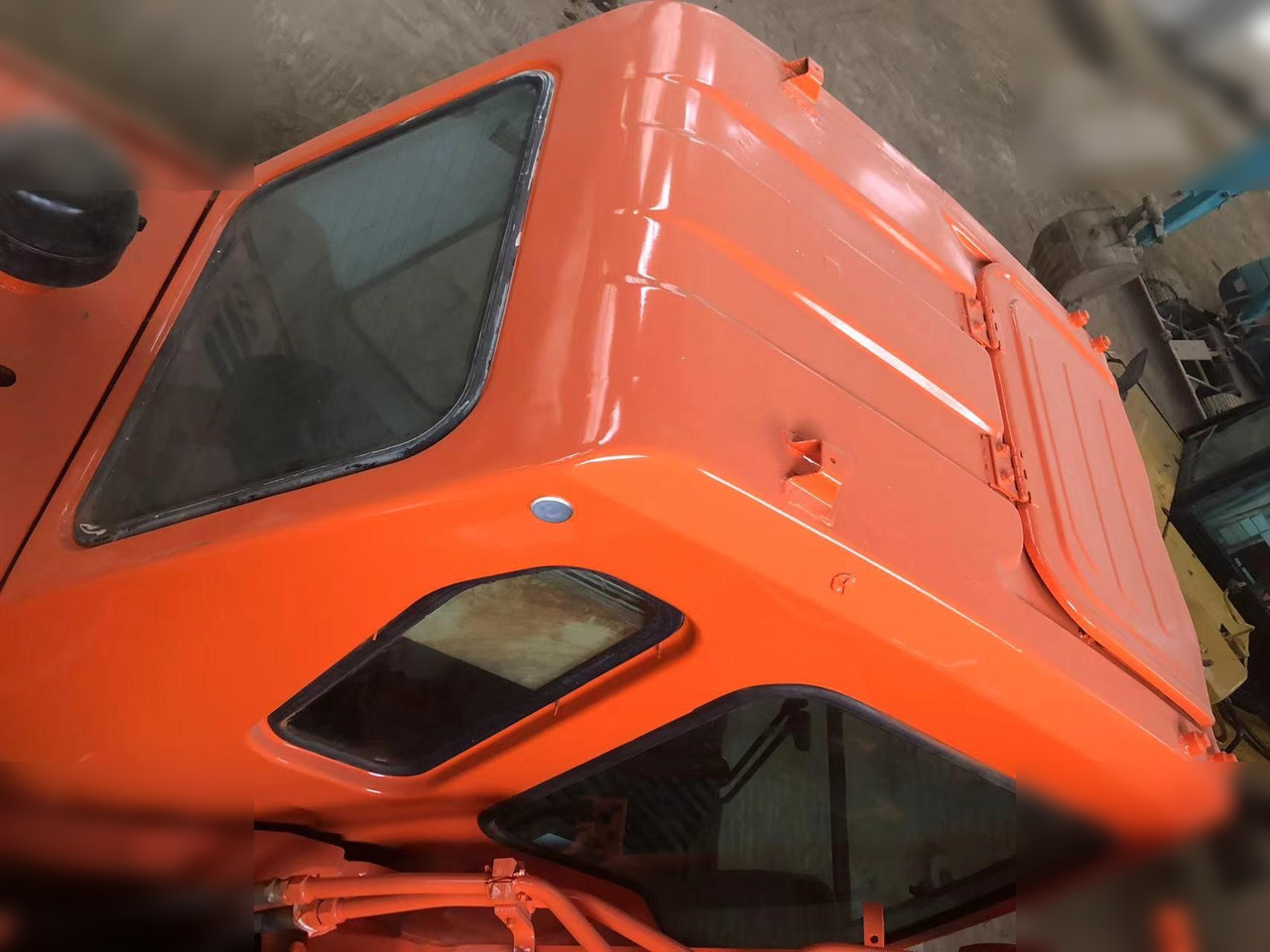 DOOSAN DH150 LC-7 - Lintekskavaator: pilt 4 DOOSAN DH150 LC-7 - Lintekskavaator: pilt 4