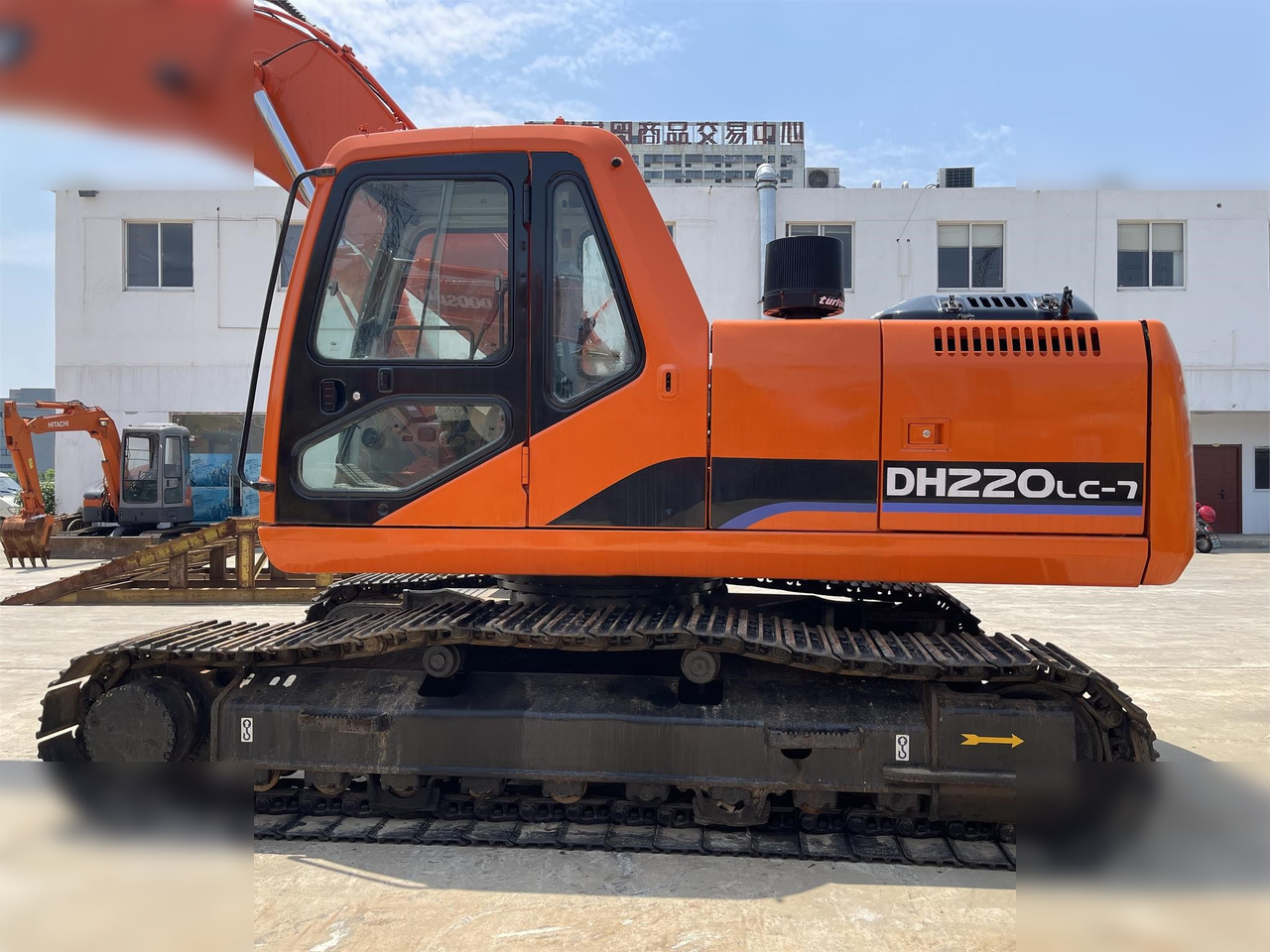 DOOSAN DH220 LC-7 - Lintekskavaator: pilt 2 DOOSAN DH220 LC-7 - Lintekskavaator: pilt 2