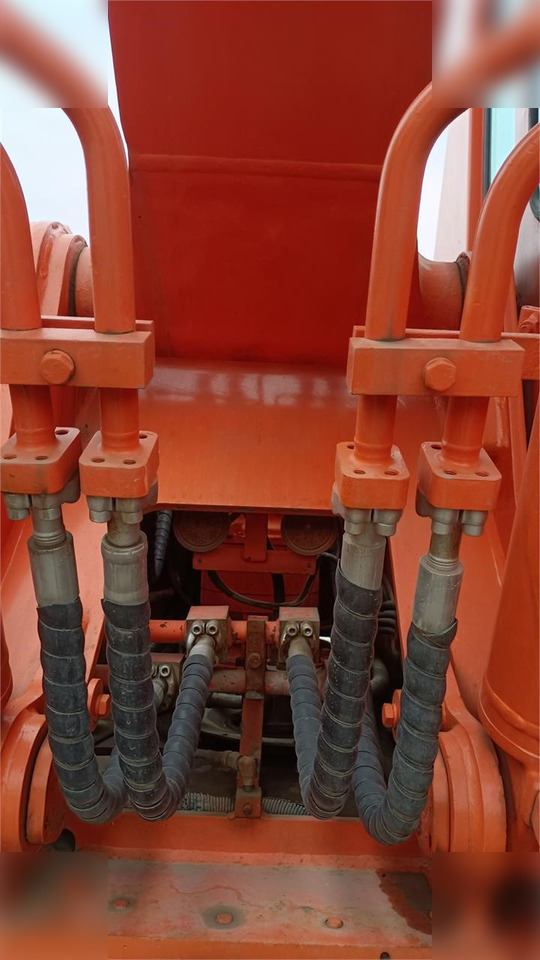 DOOSAN DH220 LC-7 - Lintekskavaator: pilt 5 DOOSAN DH220 LC-7 - Lintekskavaator: pilt 5