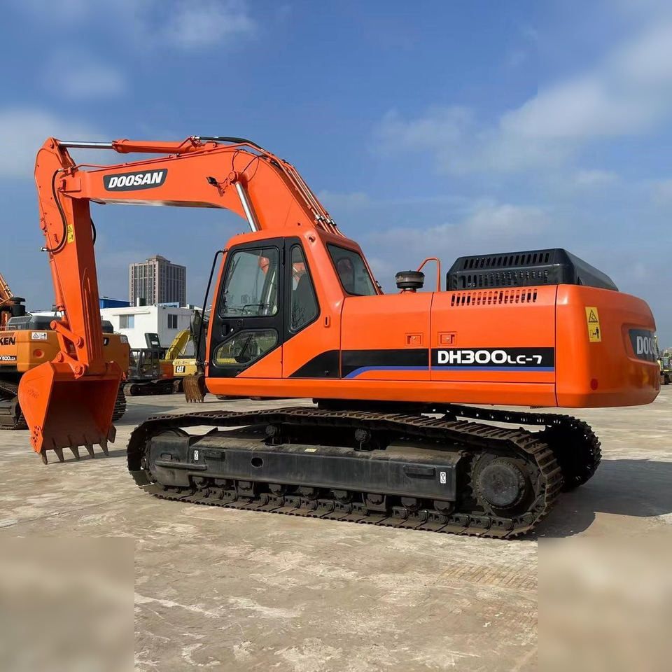 DOOSAN DH300 LC-7 - Lintekskavaator: pilt 2 DOOSAN DH300 LC-7 - Lintekskavaator: pilt 2