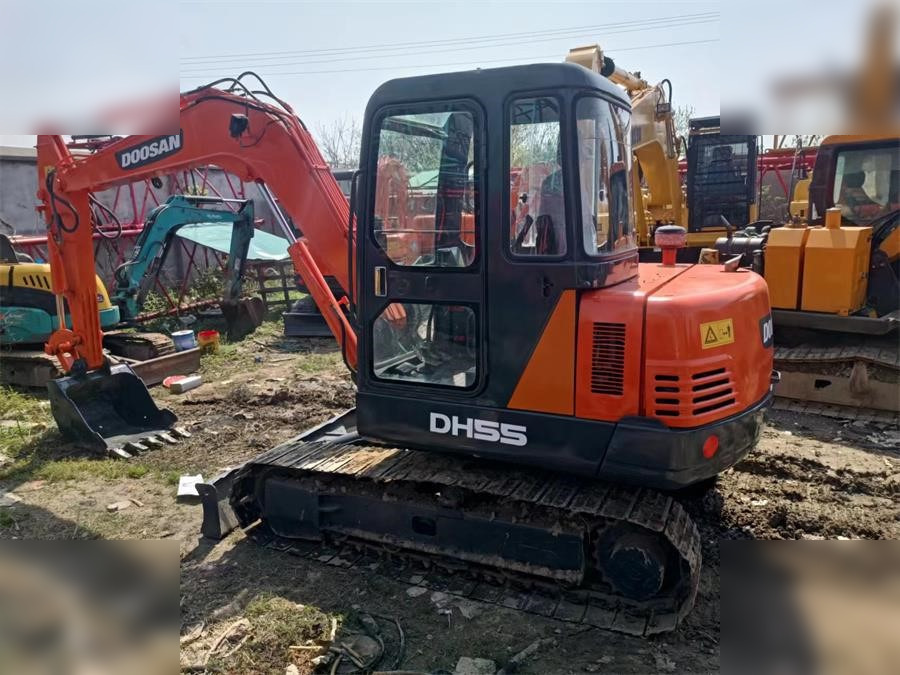 DOOSAN DH55 - Miniekskavaator: pilt 1 DOOSAN DH55 - Miniekskavaator: pilt 1