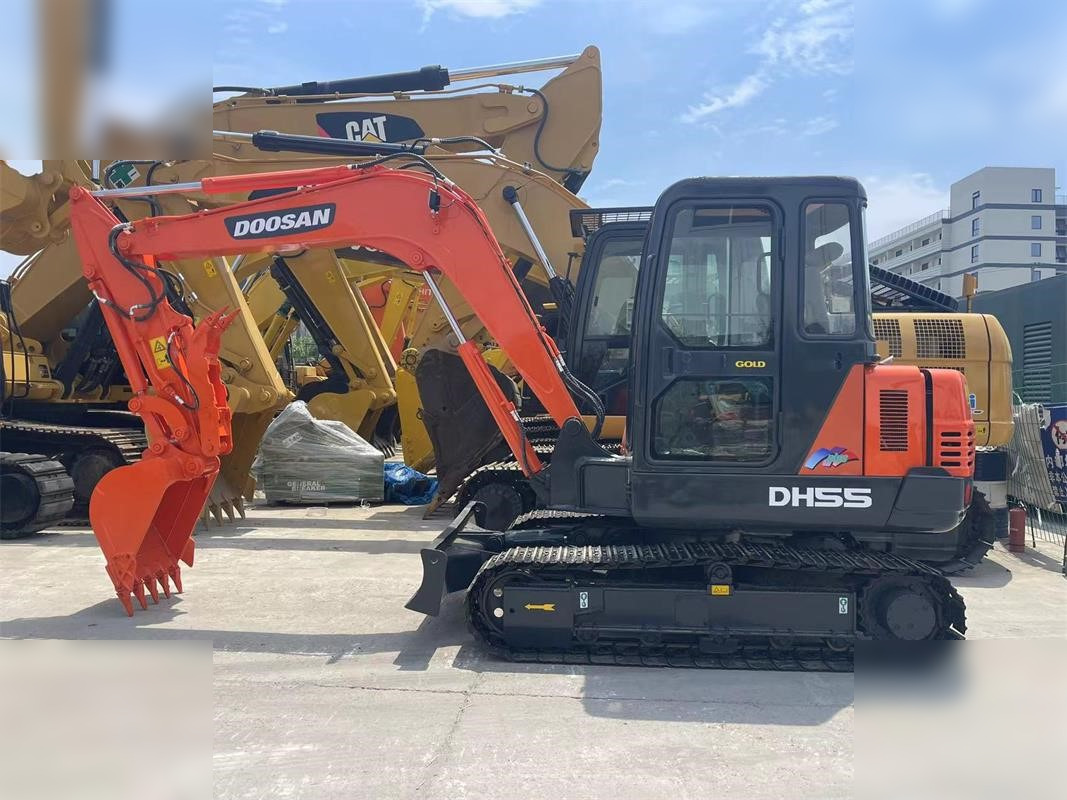 DOOSAN DH55-V - Miniekskavaator: pilt 1 DOOSAN DH55-V - Miniekskavaator: pilt 1