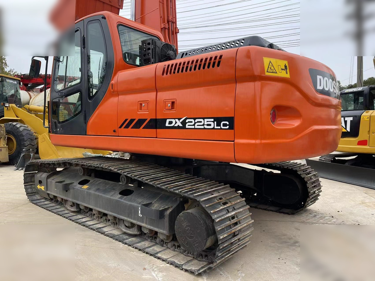 DOOSAN DX225 LC - Lintekskavaator: pilt 4 DOOSAN DX225 LC - Lintekskavaator: pilt 4