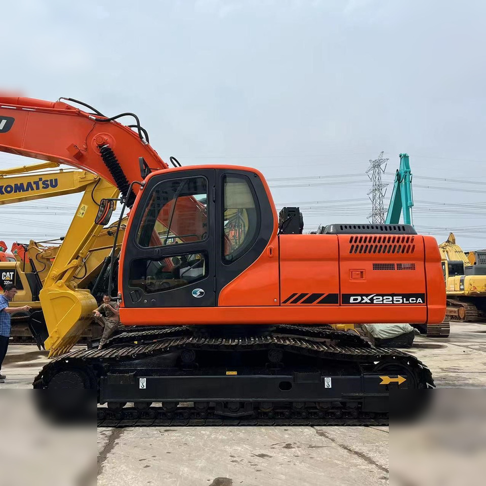 DOOSAN DX225 LCA - Lintekskavaator: pilt 4 DOOSAN DX225 LCA - Lintekskavaator: pilt 4