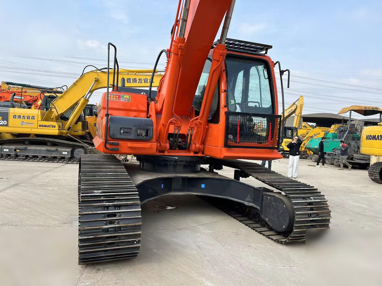 DOOSAN DX300 LC-9C - Lintekskavaator: pilt 4 DOOSAN DX300 LC-9C - Lintekskavaator: pilt 4